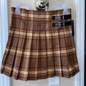 NB Pleated Skirt